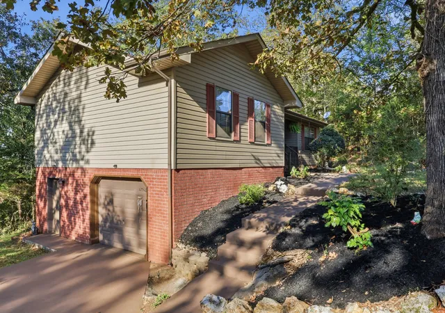 Photo 3 of Single family home for sale at 714 Nickajack Cir, Jasper, TN 37347 | MLS# 3619286 | Listing updated on 2026-10-12