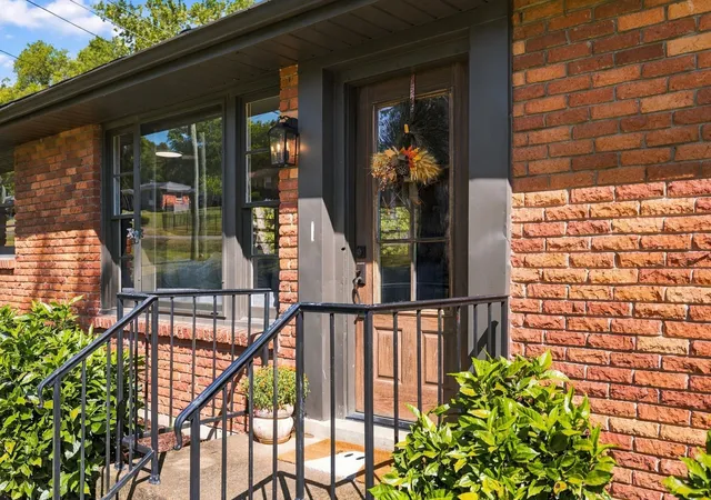 Photo 4 of Single family home for sale at 1829 Willow Springs Dr, Nashville, TN 37216 | MLS# 3619643 | Listing updated on 2026-10-22