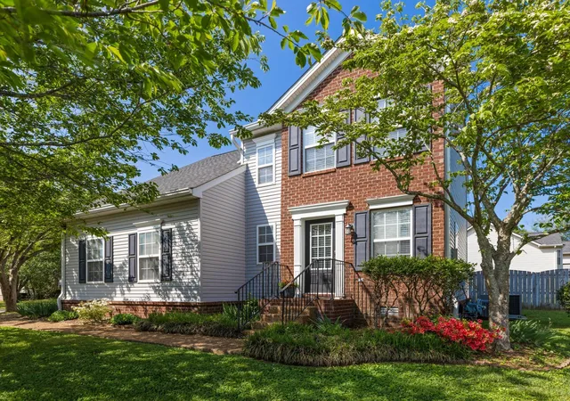 Photo 3 of Single family home for sale at 2290 Hayward Ln, Spring Hill, TN 37174 | MLS# 3624472 | Listing updated on 2026-10-23