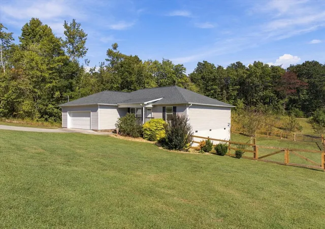 Photo 1 of Single family home for sale at 3562 Colston Ln, Tunnel Hill, GA 30755 | MLS# 3619300 | Listing updated on 2026-10-29