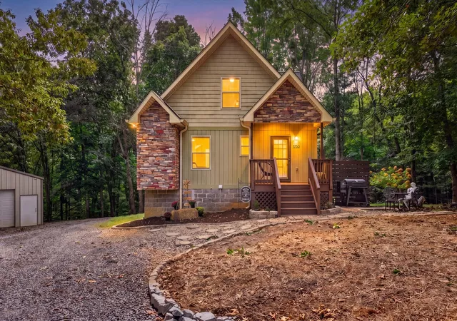 Photo 1 of Single family home for sale at 3750 Highway 149, Palmyra, TN 37142 | MLS# 3619684 | Listing updated on 2026-10-13