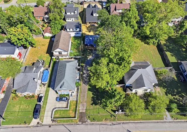 Photo 1 of Single family home for sale at 1015 Spain Ave, Nashville, TN 37216 | MLS# 3619802 | Listing updated on 2026-10-15