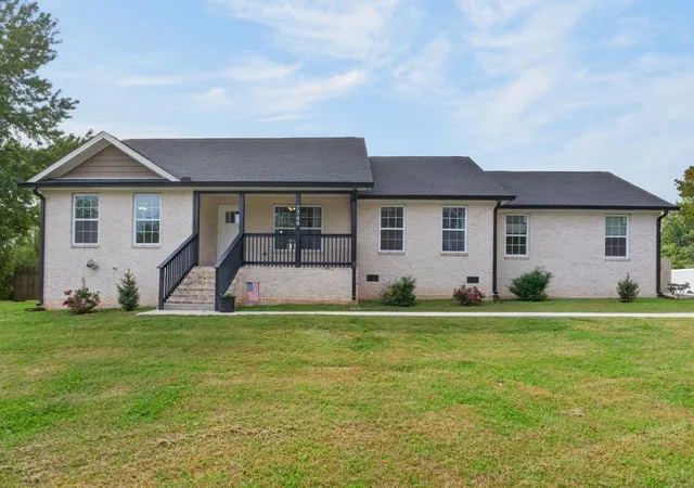 Single family home for sale at 7740 Nashville Hwy, Baxter, TN 38544 | MLS# 3619575