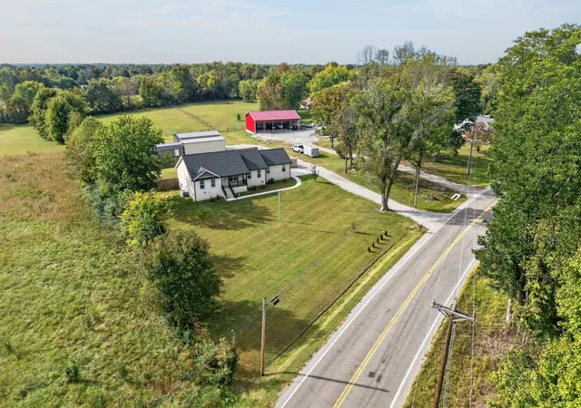 Photo 1 of Single family home for sale at 7740 Nashville Hwy, Baxter, TN 38544 | MLS# 3619575 | Listing updated on 2026-10-12