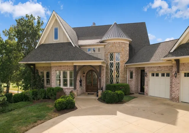 Photo 2 of Single family home for sale at 8617 Shortleaf Ct, College Grove, TN 37046 | MLS# 3627949 | Listing updated on 2026-10-30