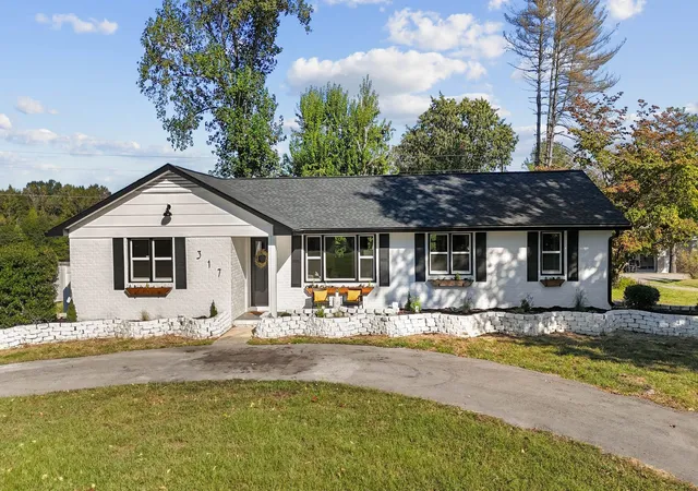 Single family home for sale at 317 Mckinney St, Estill Springs, TN 37330 | MLS# 3619614