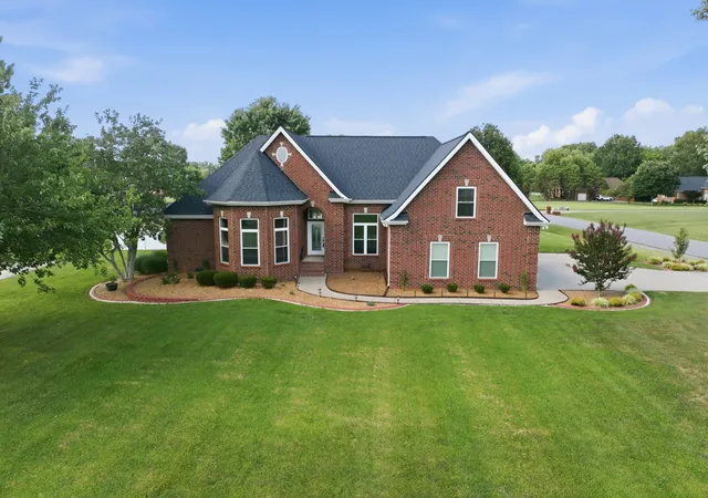Single family home for sale at 102 Copperas Ct, Murfreesboro, TN 37128 | MLS# 3620922