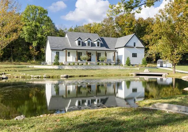 Single family home for sale at 2650 Callis Rd, Lebanon, TN 37090 | MLS# 3623227