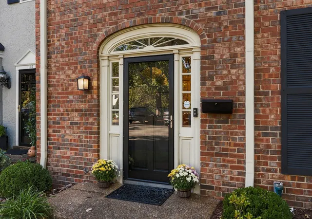 Photo 1 of Townhouse for sale at 4400 Belmont Park Ter #108, Nashville, TN 37215 | MLS# 3620053 | Listing updated on 2026-10-29