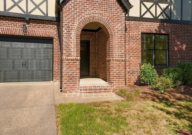 Photo 2 of Single family home for sale at 331 Finnhorse Ln, Franklin, TN 37064 | MLS# 3621380 | Listing updated on 2026-10-16