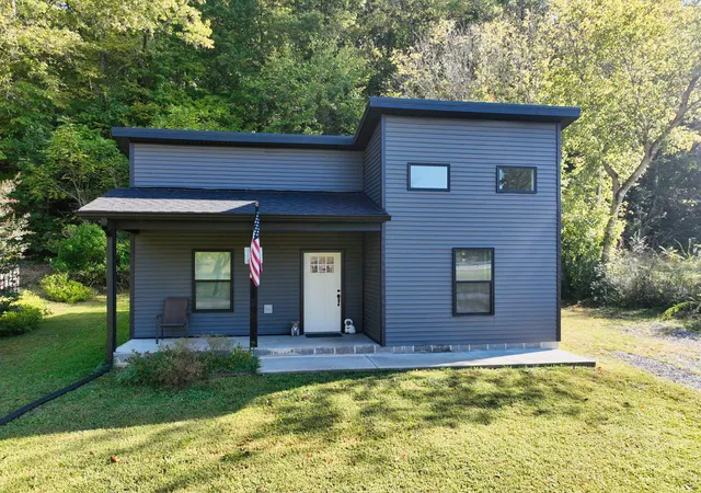 Single family home for sale at 214 Church St, Red Boiling Springs, TN 37150 | MLS# 3619674