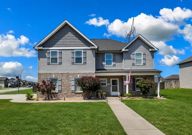 Photo 1 of Sale Pending at 101 Kildeer Dr, Clarksville, TN 37040 | MLS# 3620163 | Listing updated on 2026-10-19