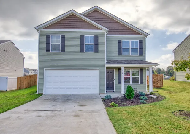 Photo 1 of Single family home for sale at 215 Claire Pl, Talbott, TN 37877 | MLS# 3620106 | Listing updated on 2026-10-13