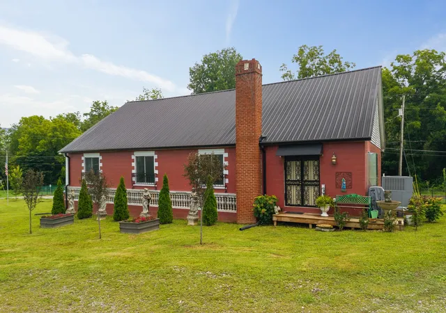 Photo 1 of Single family home for sale at 131 Old Morrison Rd, Mc Minnville, TN 37110 | MLS# 3619591 | Listing updated on 2026-10-27