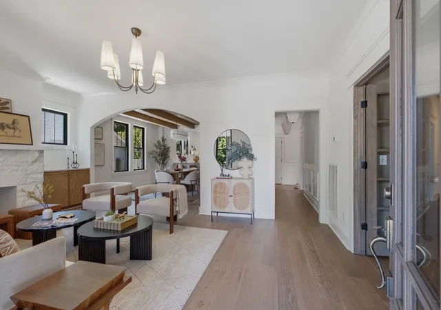 Photo 2 of Single family home for sale at 1207 Shelton Ave, Nashville, TN 37216 | MLS# 3619495 | Listing updated on 2026-10-29