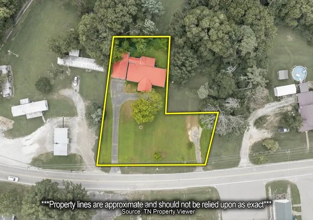 Photo 2 of Manufactured home for sale at 293 Highway 114 S, Scotts Hill, TN 38374 | MLS# 3619499 | Listing updated on 2026-10-13