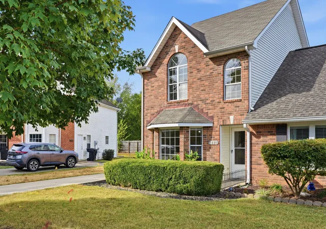 Photo 3 of Townhouse for sale at 1440 Anita Ct, Murfreesboro, TN 37130 | MLS# 3619925 | Listing updated on 2026-10-14