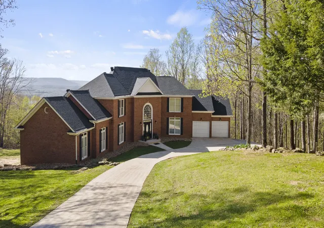 Photo 1 of Single family home for sale at 310 Bluffs Rd S, South Pittsburg, TN 37380 | MLS# 3619546 | Listing updated on 2026-10-12