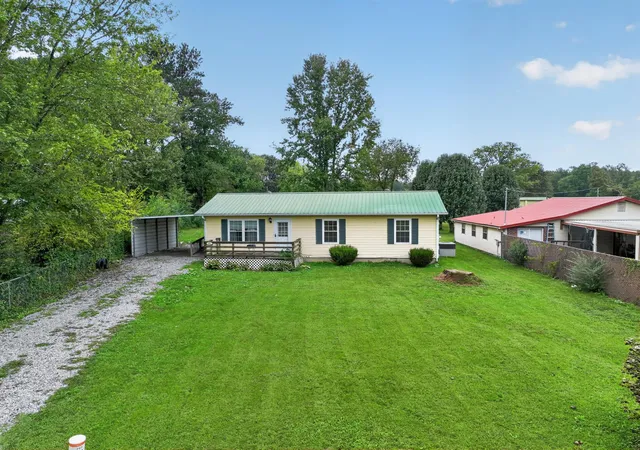 Photo 1 of Single family home for sale at 35 Norris Perry Rd, Manchester, TN 37355 | MLS# 3619618 | Listing updated on 2026-10-28