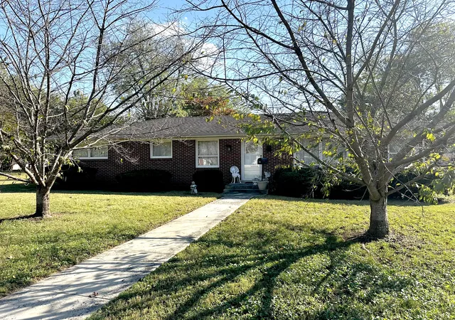 Photo 1 of Single family home for sale at 1015 Greenhill St, Murfreesboro, TN 37129 | MLS# 3620059 | Listing updated on 2026-10-13