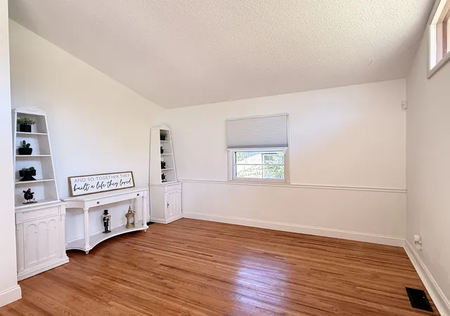 Photo 3 of Single family home for sale at 758 Moormans Arm Rd, Nashville, TN 37207 | MLS# 3619631 | Listing updated on 2026-10-23