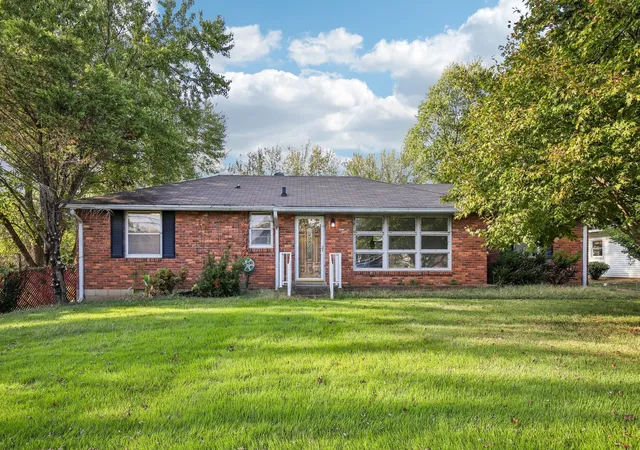 Single family home for sale at 405 Mcdonald Dr, Nashville, TN 37217 | MLS# 3621739
