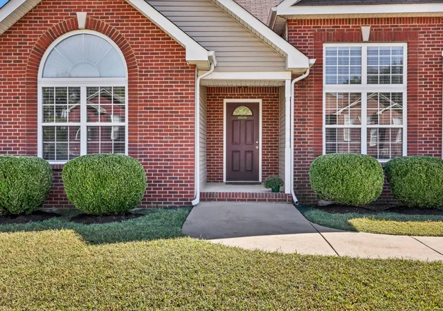 Photo 1 of Single family home for sale at 685 Superior Ln, Clarksville, TN 37043 | MLS# 3619646 | Listing updated on 2026-10-29