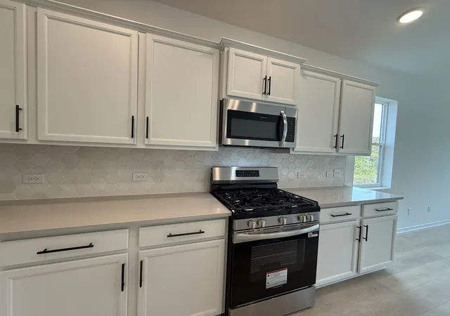 Photo 2 of Townhouse for sale at 1172 Old Crk Bnd, Gallatin, TN 37066 | MLS# 3619872 | Listing updated on 2026-10-13