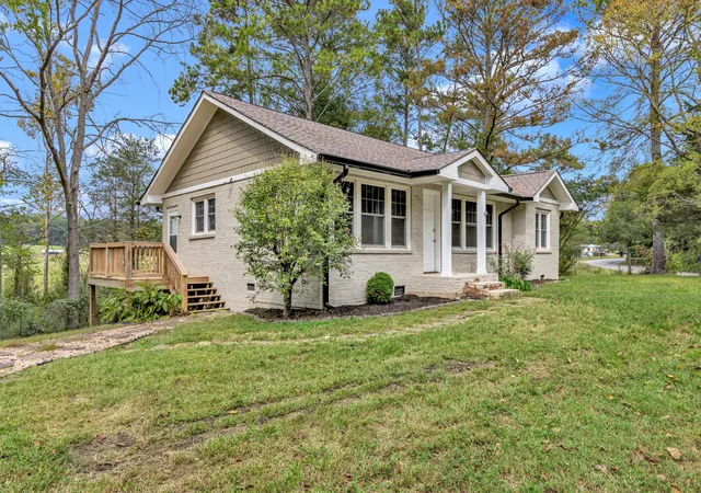 Photo 1 of Single family home for sale at 129 York Rd Ne, Cleveland, TN 37323 | MLS# 3619669 | Listing updated on 2026-10-12