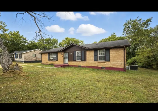 Photo 1 of Single family home for sale at 621 Baldwin Ct, Nashville, TN 37207 | MLS# 3619671 | Listing updated on 2026-10-23