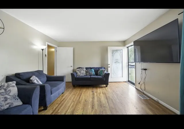 Photo 3 of Single family home for sale at 621 Baldwin Ct, Nashville, TN 37207 | MLS# 3619671 | Listing updated on 2026-10-23