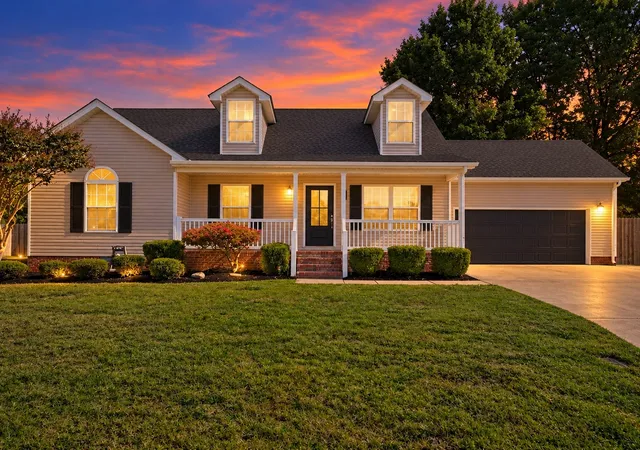 Photo 1 of Single family home for sale at 1306 Pearlknob Ct, Murfreesboro, TN 37130 | MLS# 3624476 | Listing updated on 2026-10-23