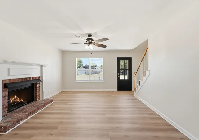 Photo 2 of Single family home for sale at 1306 Pearlknob Ct, Murfreesboro, TN 37130 | MLS# 3624476 | Listing updated on 2026-10-23