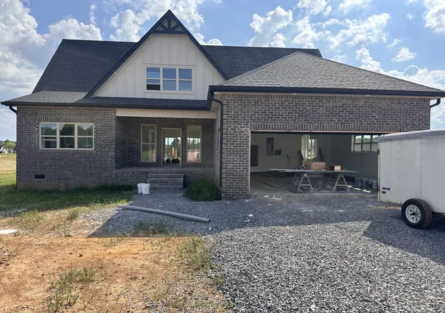 Photo 2 of Single family home for sale at 4881 Royal View Way, Clarksville, TN 37040 | MLS# 3619698 | Listing updated on 2026-10-13