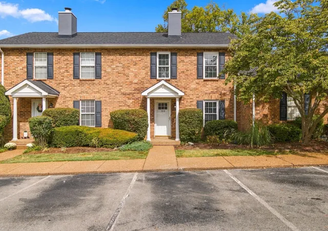 Townhouse for sale at 103 Cottage Pl, Nashville, TN 37214 | MLS# 3620140