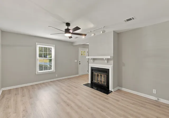 Photo 3 of Townhouse for sale at 103 Cottage Pl, Nashville, TN 37214 | MLS# 3620140 | Listing updated on 2026-10-14