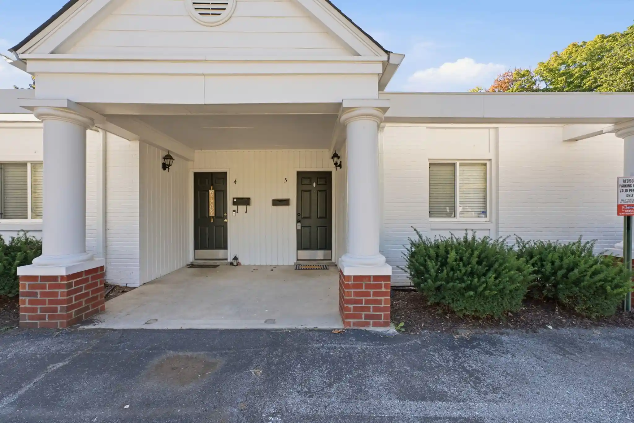 Listing Photo 1 - Condo for sale in 802 E Main St located at 802 E Main St, Murfreesboro, TN 37130 - Unit 802 E Main St