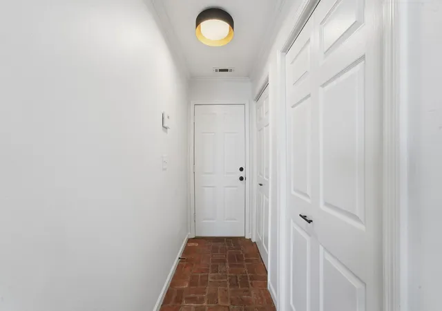 Listing Photo 5 - Condo for sale in building located at 802 E Main St, Murfreesboro, TN 37130 - Unit #5
