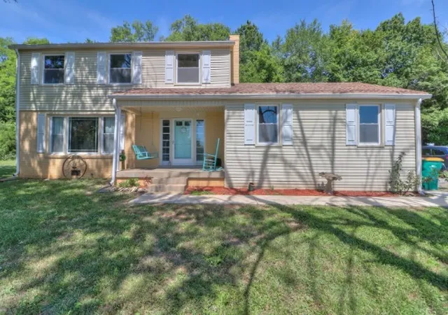 Single family home for sale at 1433 New Columbia Hwy, Lewisburg, TN 37091 | MLS# 3619704