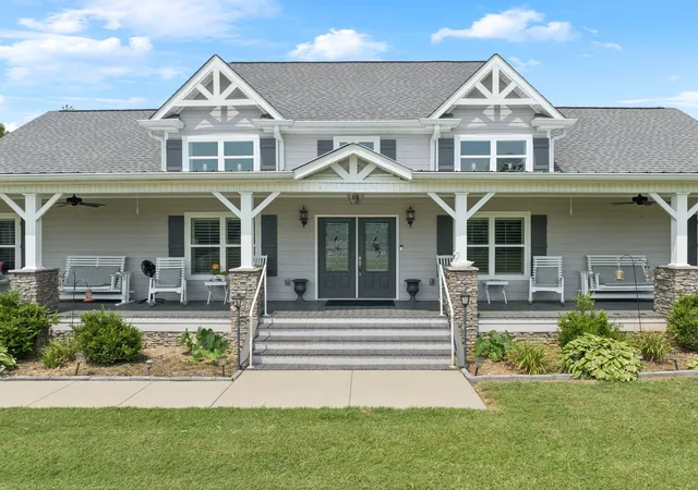 Photo 4 of Single family home for sale at 6322 Jim Cummings Hwy, Bradyville, TN 37026 | MLS# 3619766 | Listing updated on 2026-10-25