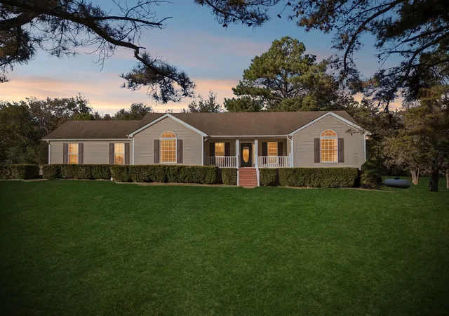 Photo 1 of Single family home for sale at 168 Commodore Cir, Summertown, TN 38483 | MLS# 3626249 | Listing updated on 2026-10-24