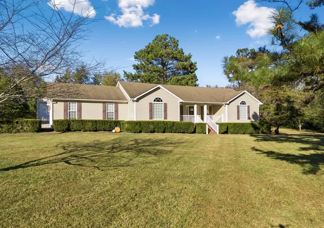 Photo 2 of Single family home for sale at 168 Commodore Cir, Summertown, TN 38483 | MLS# 3626249 | Listing updated on 2026-10-24