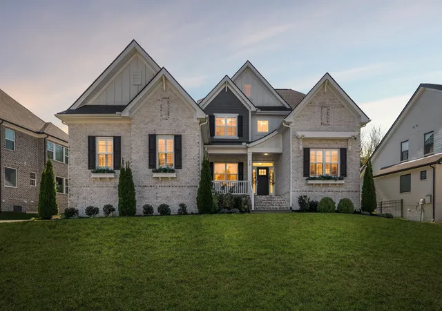 Photo 1 of Single family home for sale at 140 Flintshire Ln, Hendersonville, TN 37075 | MLS# 3627934 | Listing updated on 2026-10-28