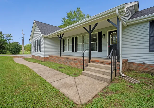 Photo 3 of Single family home for sale at 741 Trousdale Fry Pike, Lebanon, TN 37087 | MLS# 3624474 | Listing updated on 2026-10-23