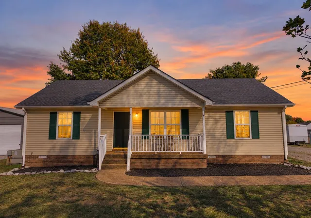 Photo 1 of Single family home for sale at 1466 Bridle Ln, Chapel Hill, TN 37034 | MLS# 3627980 | Listing updated on 2026-10-31