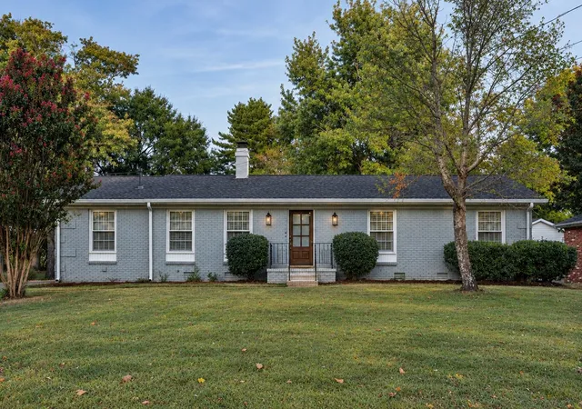 Photo 1 of Single family home for sale at 714 Harpeth Knoll Rd, Nashville, TN 37221 | MLS# 3622585 | Listing updated on 2026-10-26