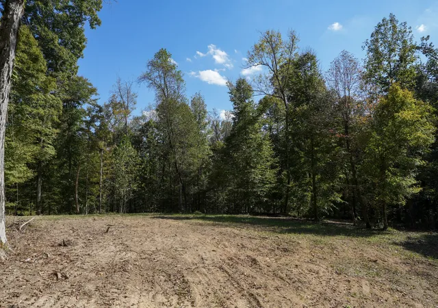 Photo 1 of Land for sale at 4 Highway 149, Cumberland City, TN 37050 | MLS# 3620156 | Listing updated on 2026-10-13