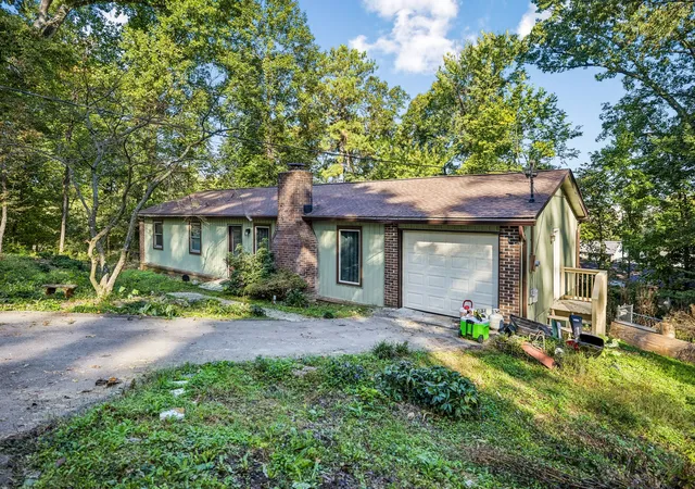 Photo 1 of Single family home for sale at 304 Wardley Rd, Farragut, TN 37934 | MLS# 3620429 | Listing updated on 2026-10-15