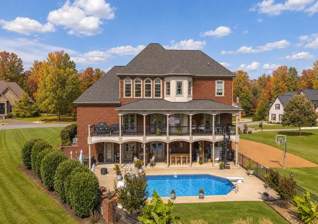 Photo 1 of Single family home for sale at 2020 Shoreline Dr, Mount Juliet, TN 37122 | MLS# 3620088 | Listing updated on 2026-10-14