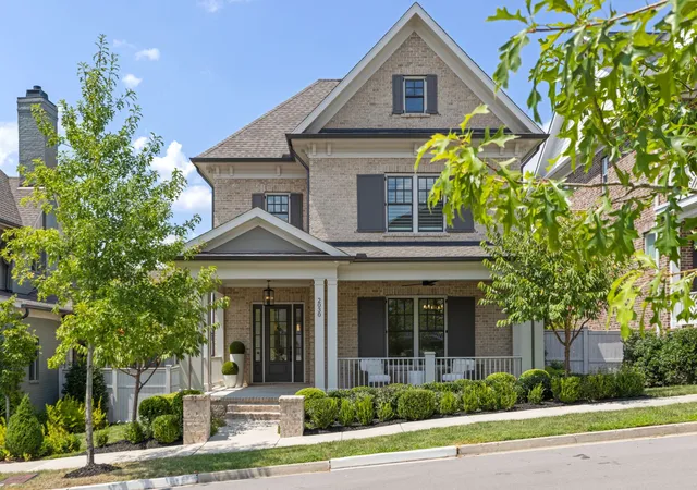 Photo 2 of Single family home for sale at 2030 Clifton St, Franklin, TN 37064 | MLS# 3621249 | Listing updated on 2026-10-24